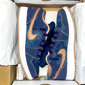 Jordan's low SE size: 5Y, W 6.5, M 5